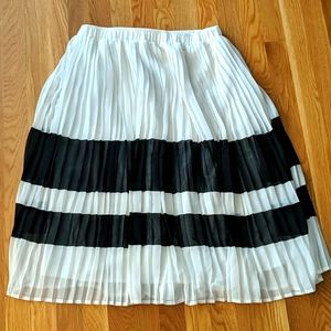 Who What Wear Midi Pleated Skirt